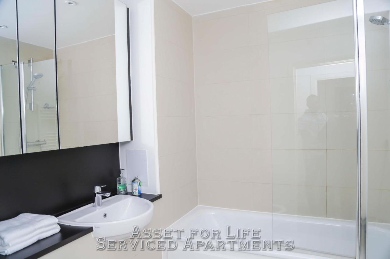 Pontoon Dock Key Workers Apartment ลอนดอน ภายนอก รูปภาพ