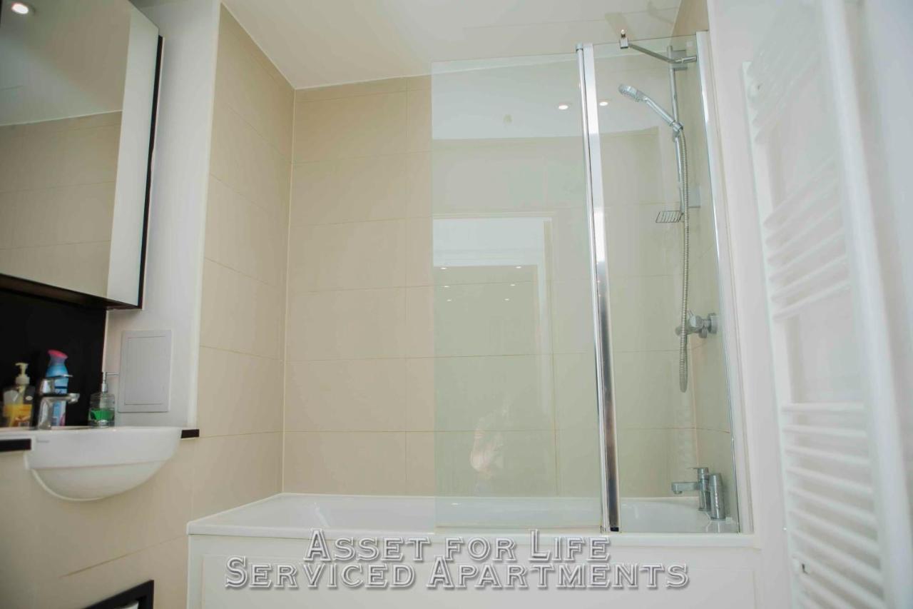 Pontoon Dock Key Workers Apartment ลอนดอน ภายนอก รูปภาพ