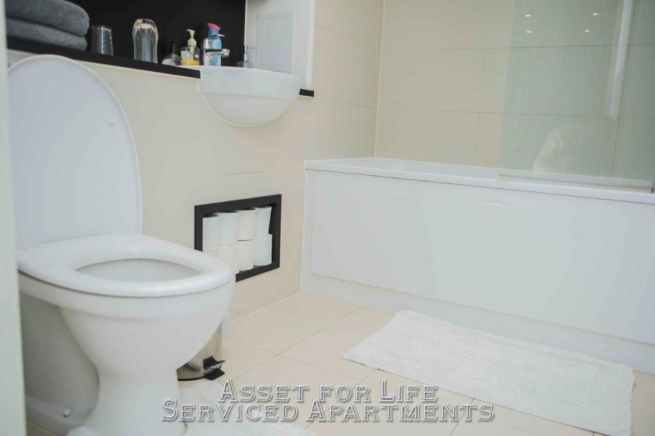 Pontoon Dock Key Workers Apartment ลอนดอน ภายนอก รูปภาพ