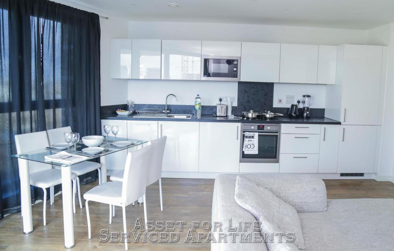 Pontoon Dock Key Workers Apartment ลอนดอน ภายนอก รูปภาพ