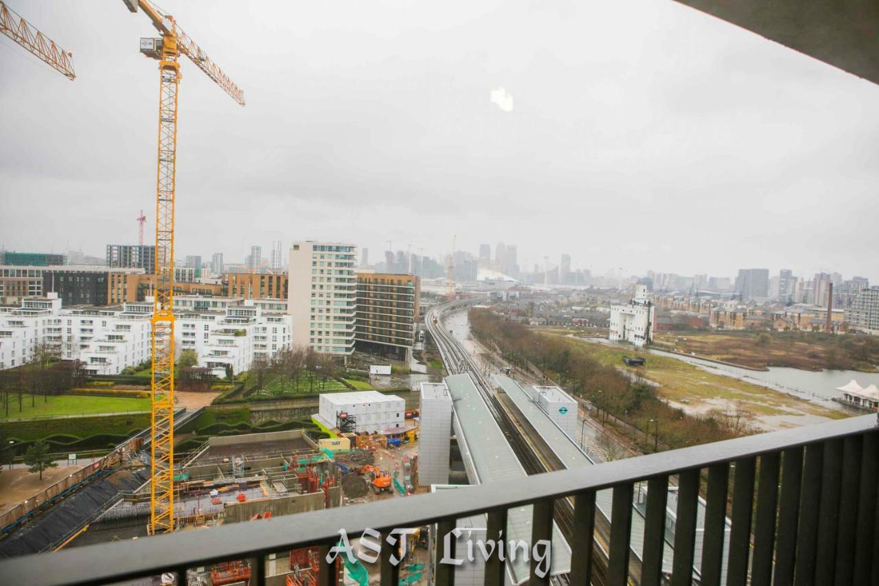 Pontoon Dock Key Workers Apartment ลอนดอน ภายนอก รูปภาพ